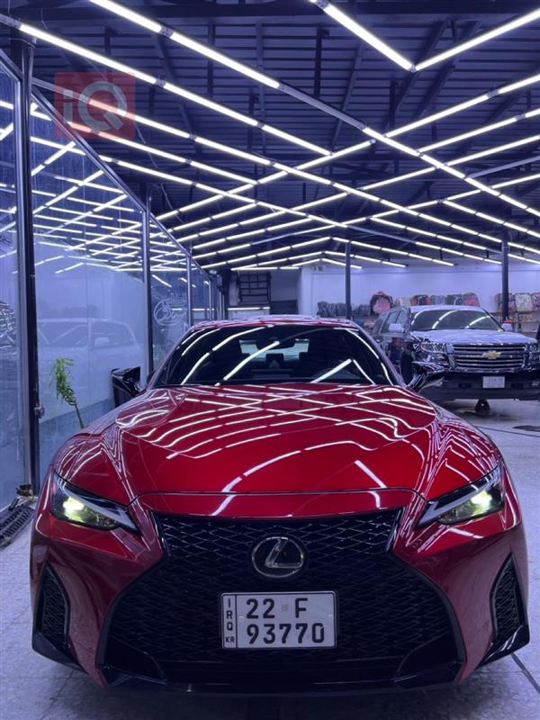 Lexus for sale in Iraq